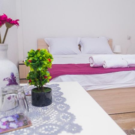 Stojakovo Bed & Breakfast Delikates מראה חיצוני תמונה