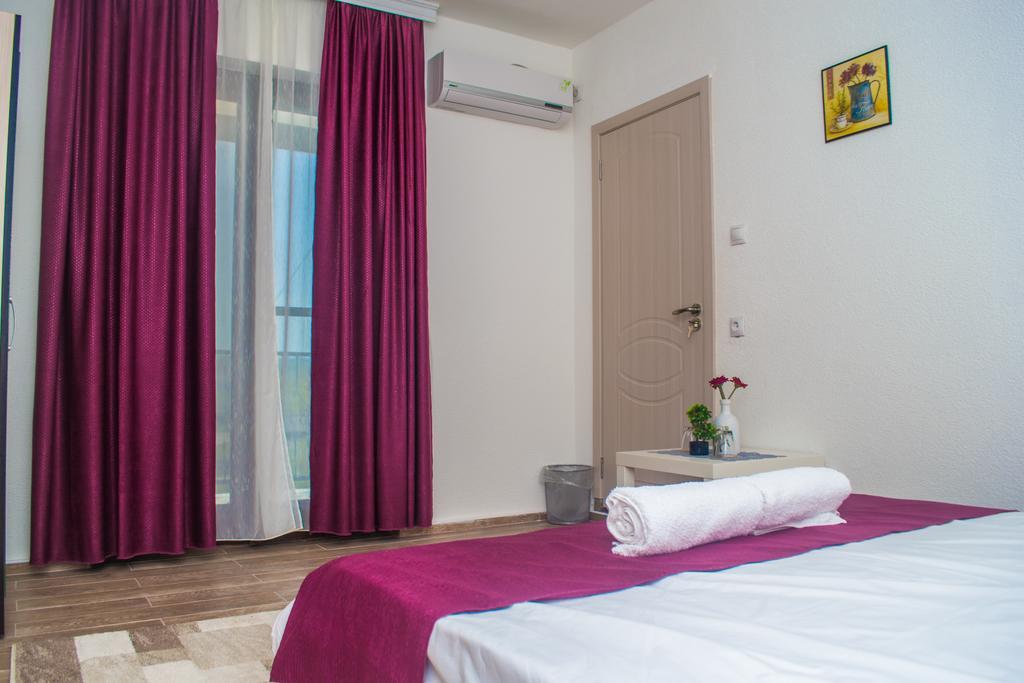 Stojakovo Bed & Breakfast Delikates מראה חיצוני תמונה