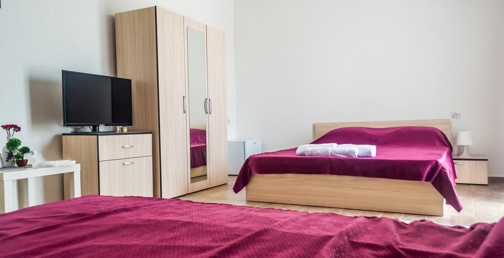 Stojakovo Bed & Breakfast Delikates מראה חיצוני תמונה