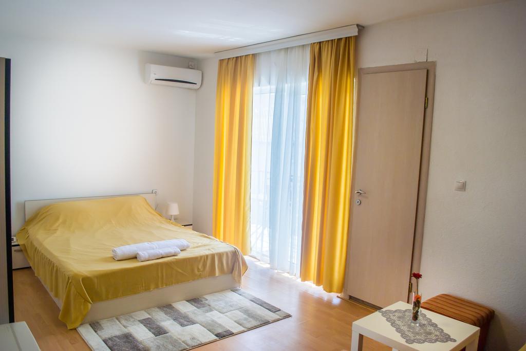 Stojakovo Bed & Breakfast Delikates מראה חיצוני תמונה