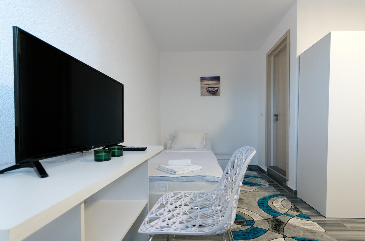Stojakovo Bed & Breakfast Delikates מראה חיצוני תמונה