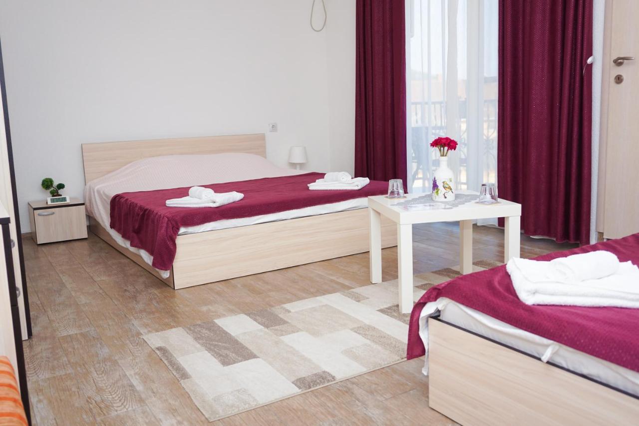 Stojakovo Bed & Breakfast Delikates מראה חיצוני תמונה