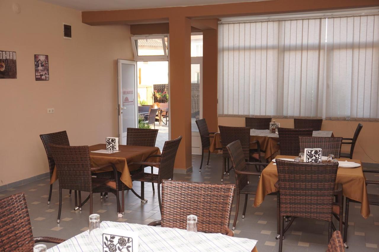 Stojakovo Bed & Breakfast Delikates מראה חיצוני תמונה