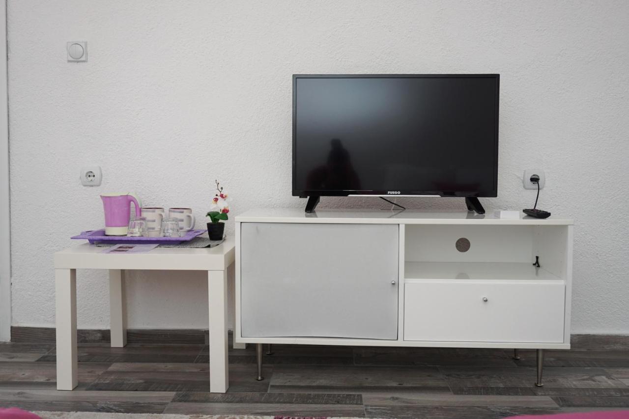 Stojakovo Bed & Breakfast Delikates מראה חיצוני תמונה