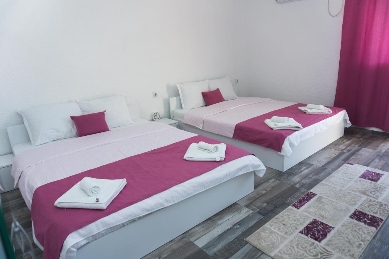 Stojakovo Bed & Breakfast Delikates מראה חיצוני תמונה