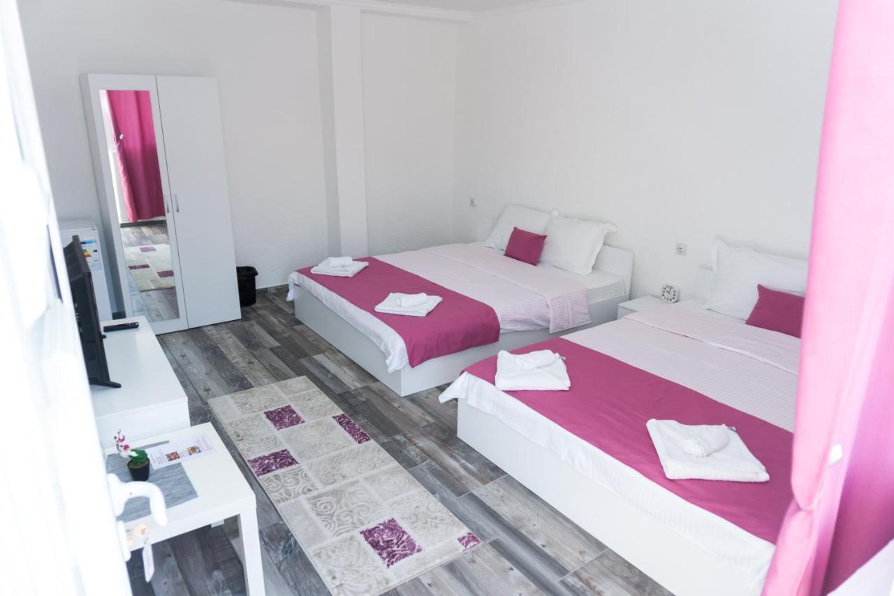 Stojakovo Bed & Breakfast Delikates מראה חיצוני תמונה